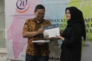 Penyerahan Sertifikat